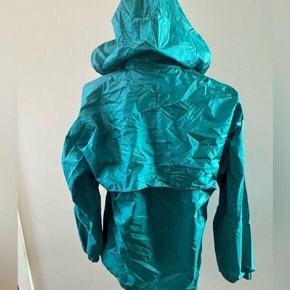 Vintage Lady Footlocker wind suit. - Picture 4 of 12